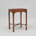 1021 2447 LAMP TABLE